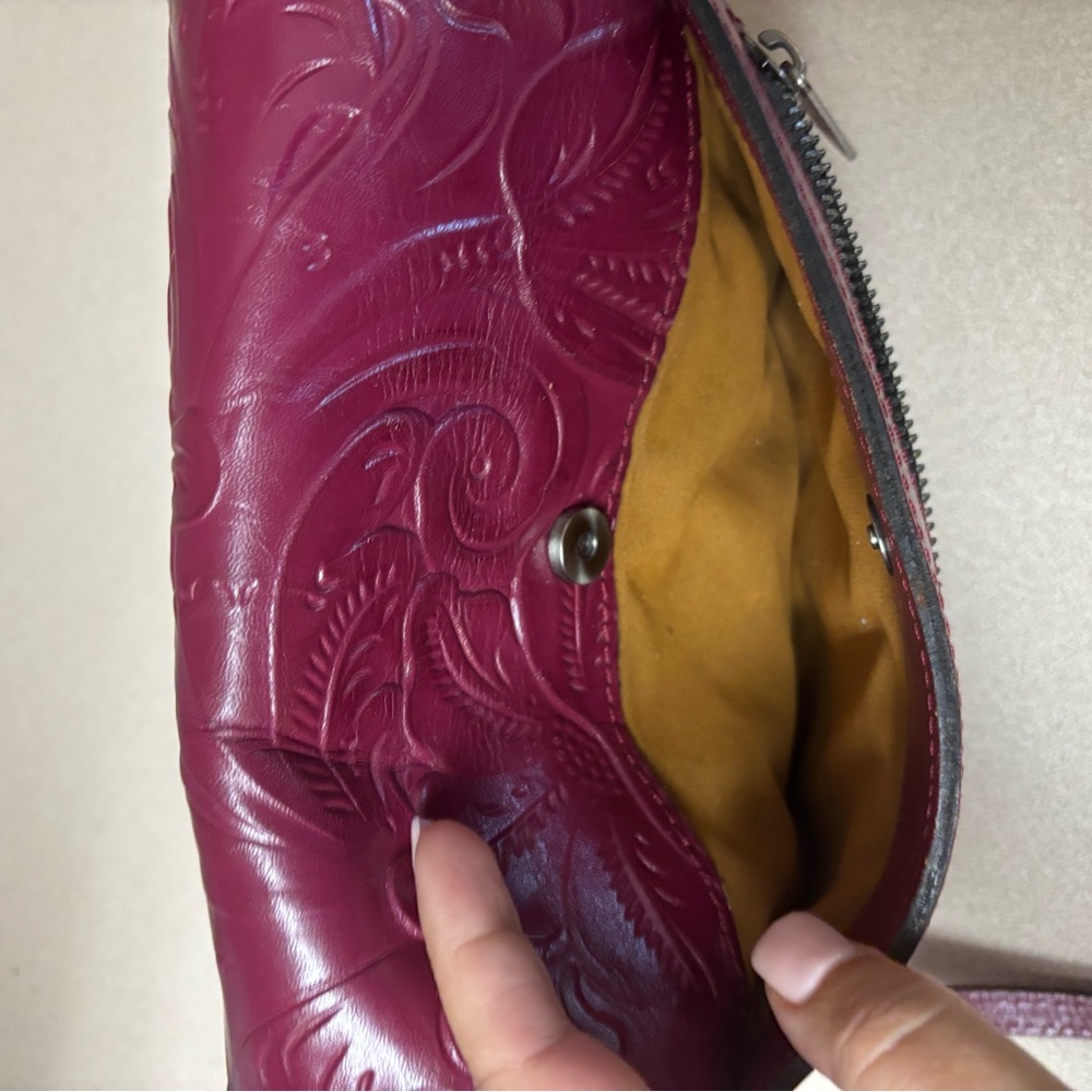 Patricia Nash Leather Crossbody Bag - Picture 7 of 16